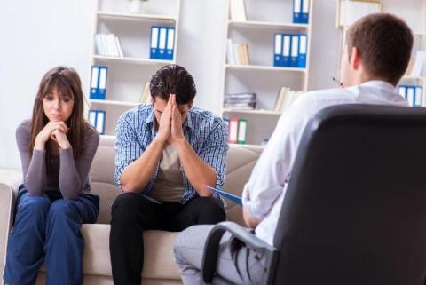 What Professionals Look For When Checking for Infidelity