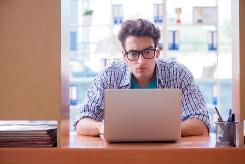 Laptop Screen Flickering? Here's What's Causing It | Hot Tech Repair