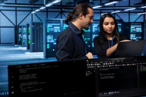 From Startup to Scale-Up: Why Indian Businesses Are Moving to Advance Servers